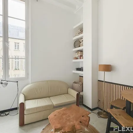 Lejlighed Charming In The 4th District Of Paris