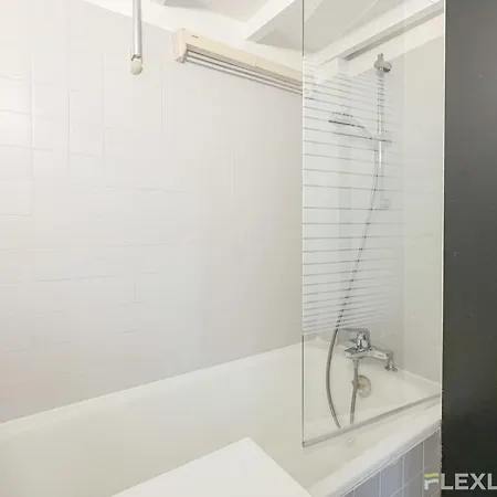 Charming In The 4th District Of Apartament
